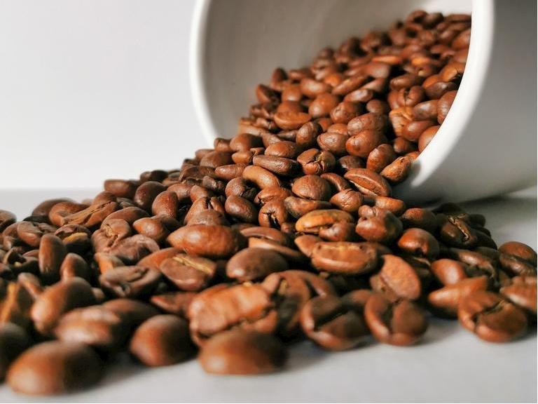 Vacuum - packed coffee beans Vacuum - packed coffee beans